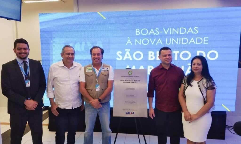 Ao lado do prefeito Dino Penha, presidente da Caixa Econômica Federal inaugura agência em São Bento