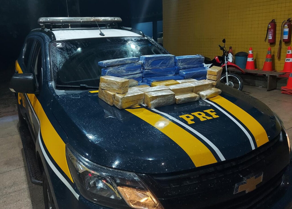 Droga avaliada em R$ 445 mil que estava sendo transportada de Goiás para a cidade de Matinha é apreendida pela PRF em Imperatriz