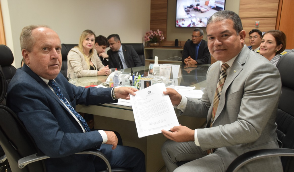 Em reunião com secretário de Segurança Pública, promotores pedem aumento de efetivo policial em cidades da Baixada Maranhense