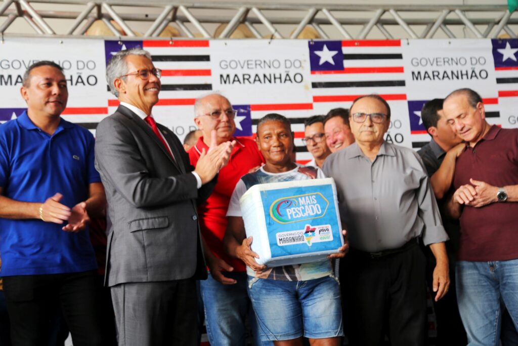 Governo do Estado entrega e anuncia novas obras durante aniversário de 158 anos da cidade de Arari