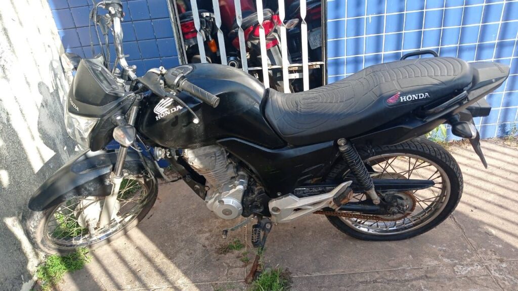 Em Penalva, polícia recupera moto roubada e prende suspeito por agressão doméstica