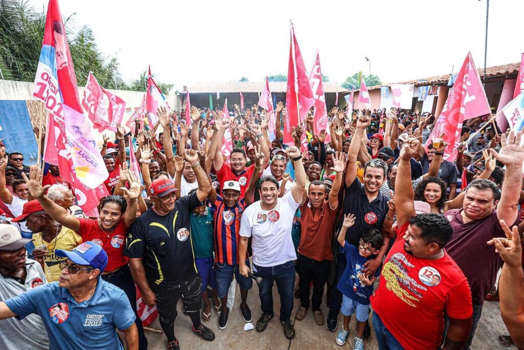 Grupo de cinco vereadores de Penalva se firma como a maior força política da oposição e reúne multidão para apresentar candidatos