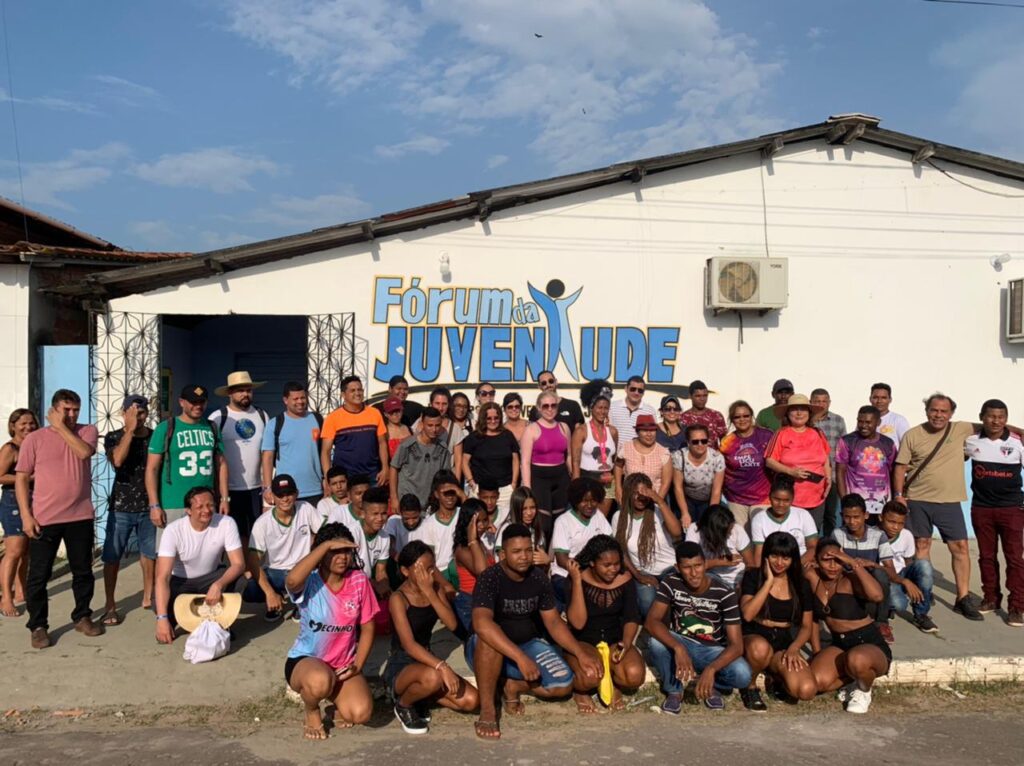 Fórum da Juventude de São João Batista recebe delegação de países da América Latina durante encontro de filantropia da Baixada Maranhense