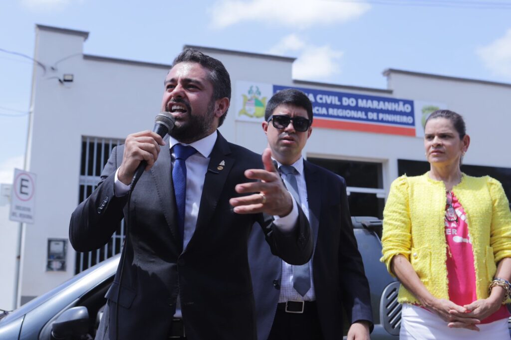 Em ato de desagravo, OAB pede a prisão de policial que agrediu professora e advogada na Baixada Maranhense
