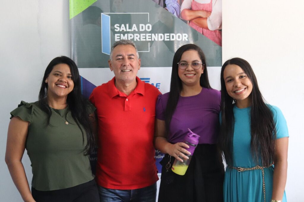 Prefeito Carrinho Cidreira incentiva o fortalecimento do empreendedorismo feminino na cidade de Viana