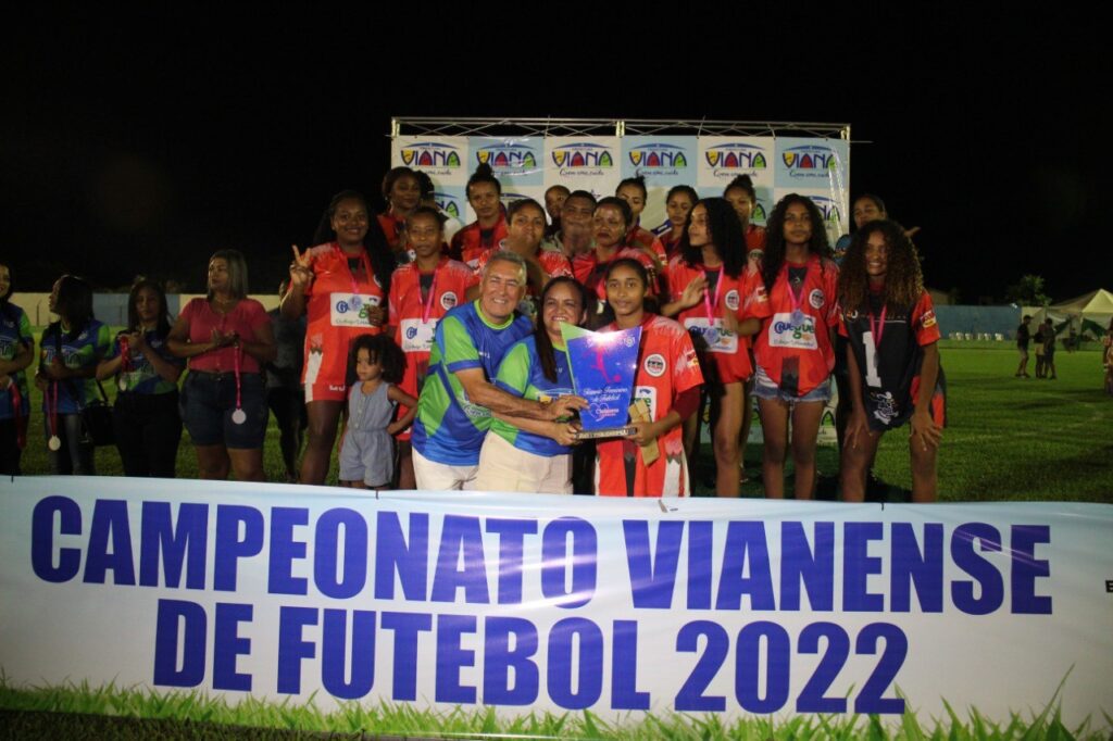 Prefeitura de Viana entrega mais de R$ 50 mil em prêmios nas finais do Campeonato Vianense 2022 e da Copa Cleisane Cidreira