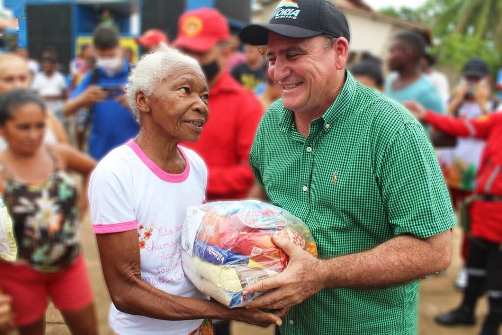 Prefeito de Vitória do Mearim anuncia festa para as mães no próximo domingo com sorteio de carro e caminhão de prêmios