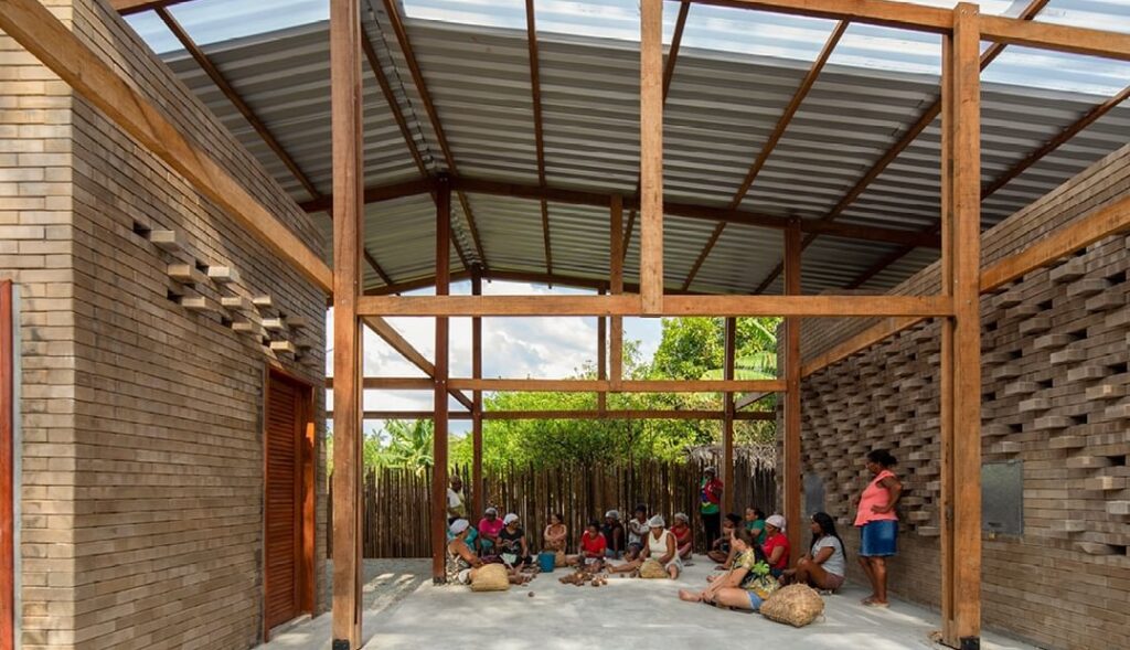 Centro de referência para quebradeiras de coco da Baixada Maranhense ganha prêmio nacional de arquitetura