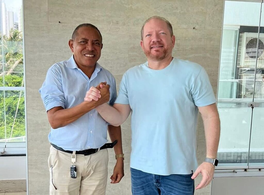 Com nome em lista de inelegíveis do TCU, Luizinho Barros é lançado pré-candidato a prefeito de São Bento por Othelino Neto