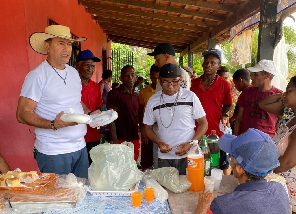 Carlos Figueiredo intensifica agenda na zona rural e participa de eventos em homenagem ao Dia dos Pais em São João Batista