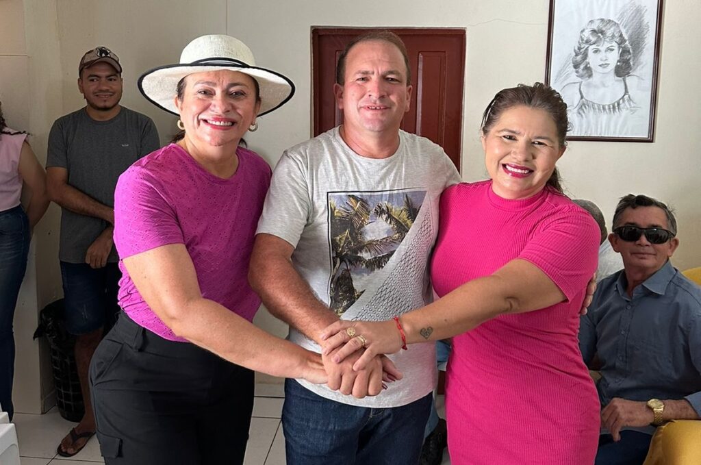 Simplesmente Maria avança em Arari e recebe adesão do vereador Irmão Ozeias