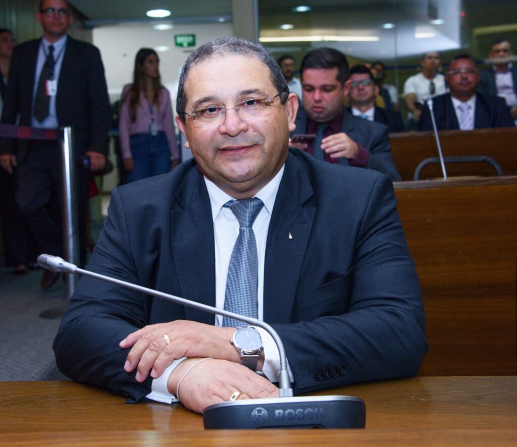 TRE barra pedido de ex-deputado natural de São João Batista para sair de partido após filiação do prefeito de Ribamar