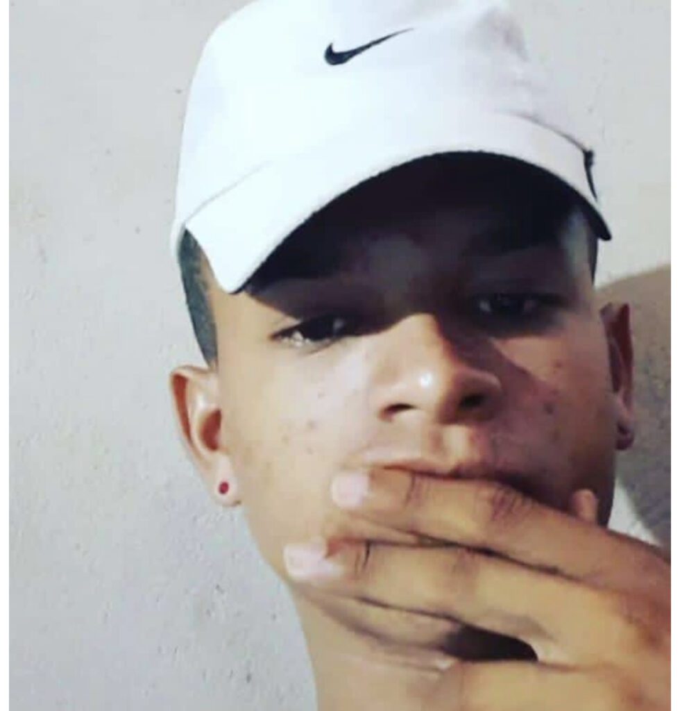 Em Matinha, bandidos matam jovem de 18 anos com 12 tiros e deixam outros dois feridos