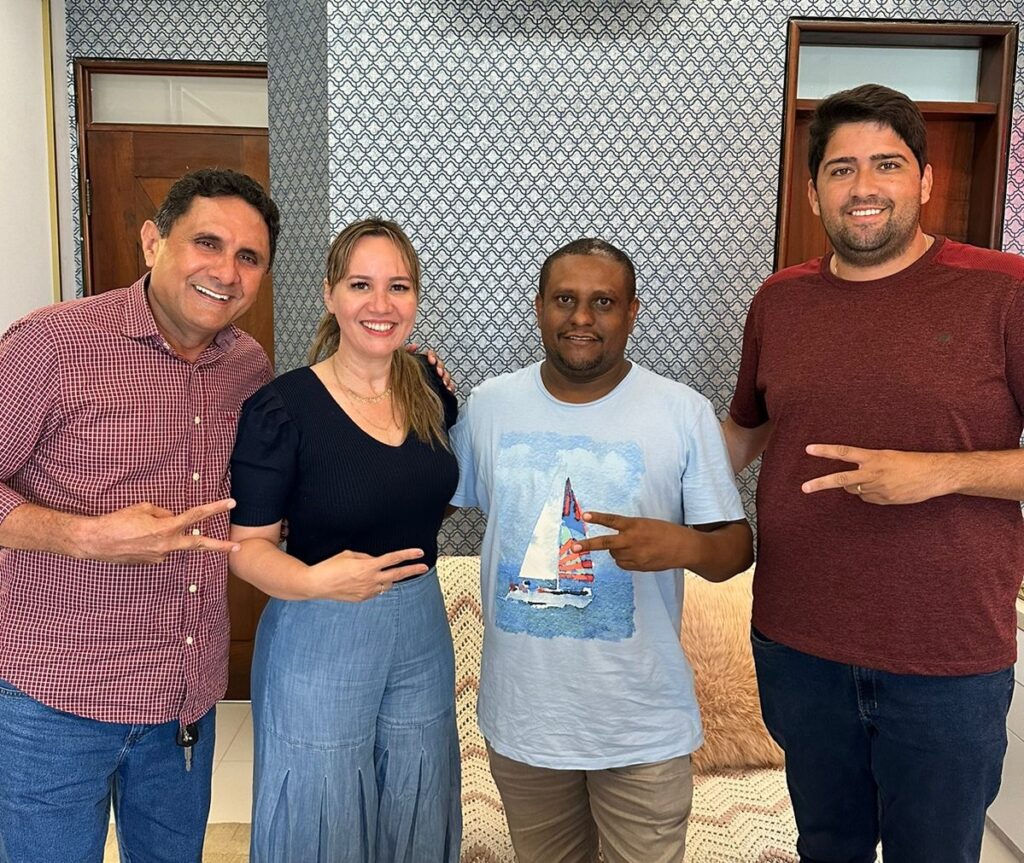 Deputada Detinha se reúne com Costinha, Léo do Povo e Fledison Viegas e anuncia apoio ao ex-prefeito de Olinda Nova do MA