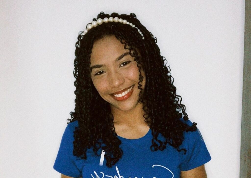 Estudante universitária e cantora da cidade de Olinda Nova do Maranhão morre em acidente entre moto e carro no estado de Goiás