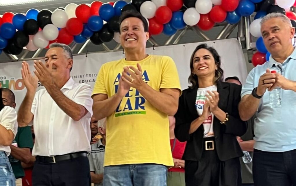 Ações da gestão de Carrinho em Viana são reconhecidas pela Seduc com selo ouro ‘Prefeito da Educação’