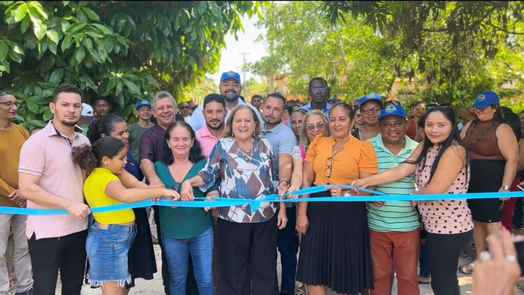 Conceição avança em Olinda Nova do MA e entrega pavimentação de ruas, Escola de Música, pontes e Sala de Atendimento Especial para moradores