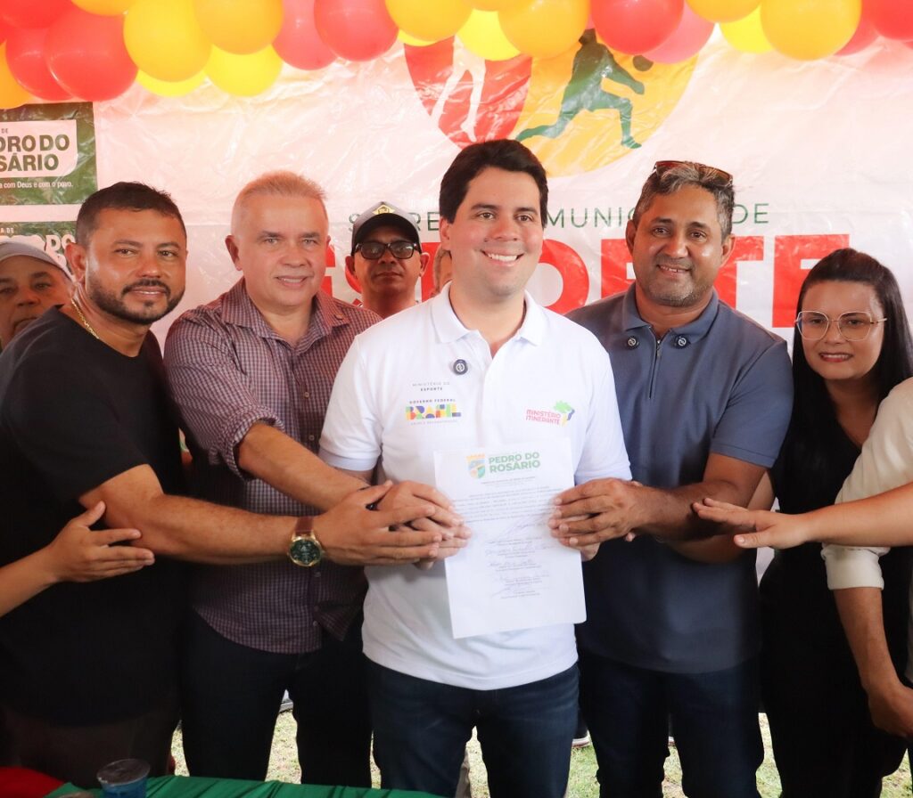 Com presença de ministro e deputados, Pedro do Rosário vive momento histórico com entrega de ações no bairro dos Tocos
