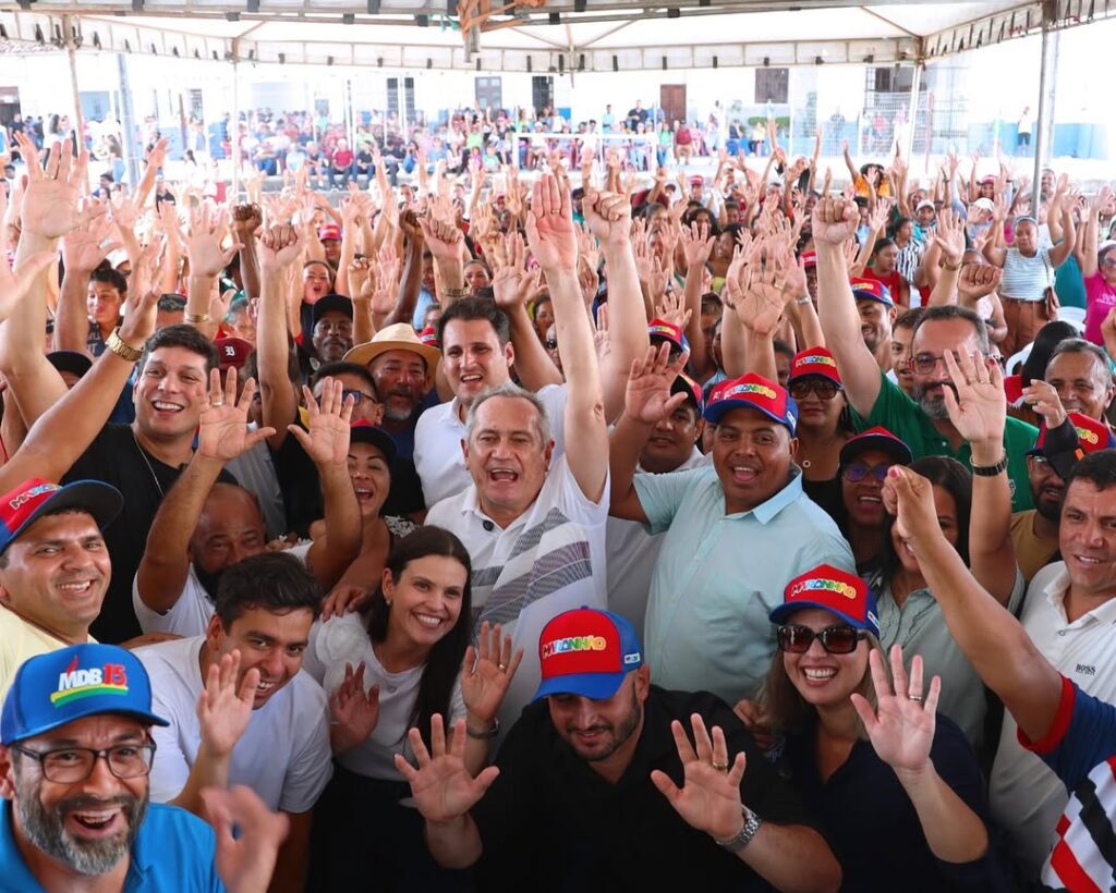 Ao lado de Orleans e Luana Rezende, prefeito entrega duas ambulâncias, UBS e praça e anuncia Colégio Militar, Portal e Clínica de Imagem para São Bento