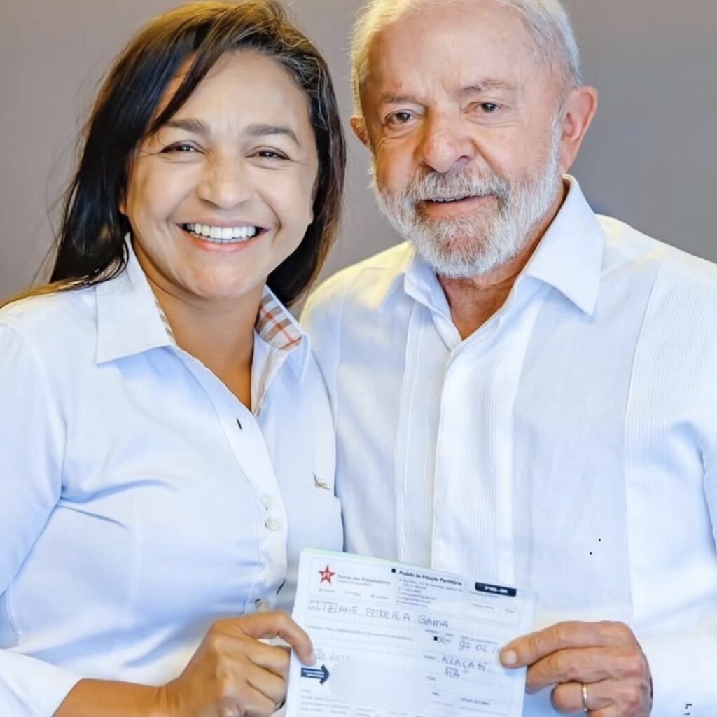 Lula fecha questão e filia Eliziane Gama ao PT para disputa ao Senado