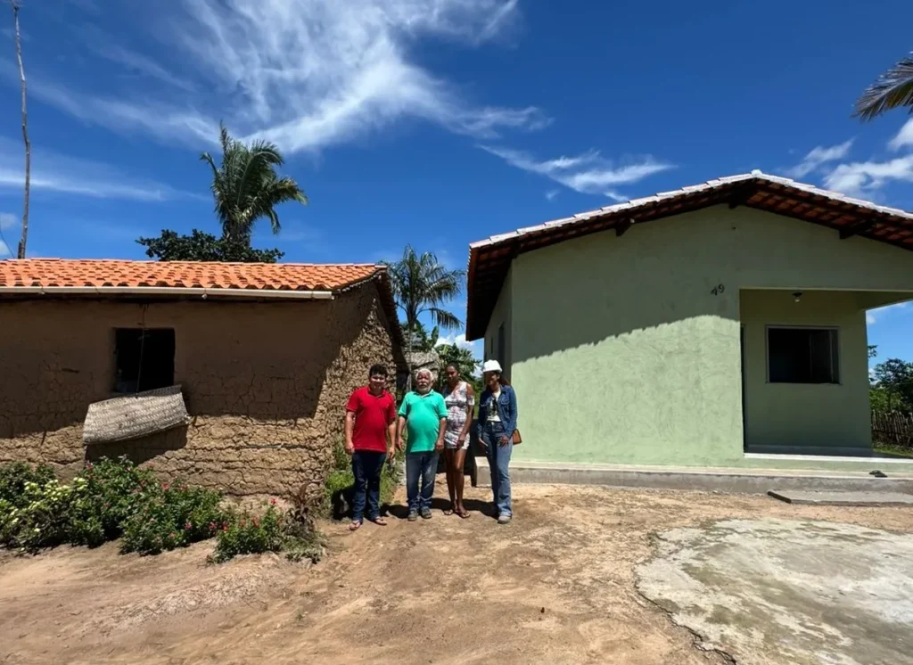 União de moradores do povoado Pedreiras entrega mais 18 casas e transforma realidade de famílias em Cajapió