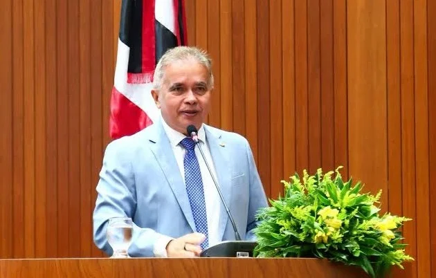 Na tribuna, Júlio Mendonça celebra 111 anos de Penalva e cobra conclusão da Estrada do Jacaré